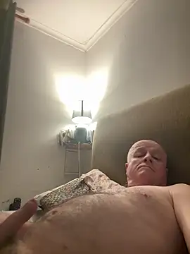 locallad88 online show from October 2025 10:44:02 PM