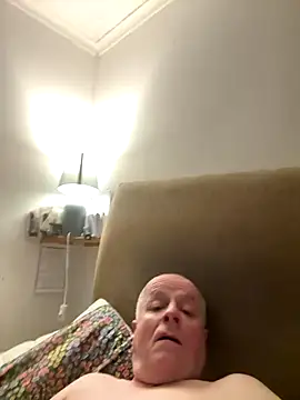 locallad88 online show from September 2025 11:00:02 PM