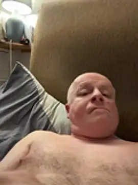 locallad88 online show from February 2026 05:42:02 PM
