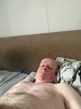 locallad88 online show from April 2026 04:01:01 PM