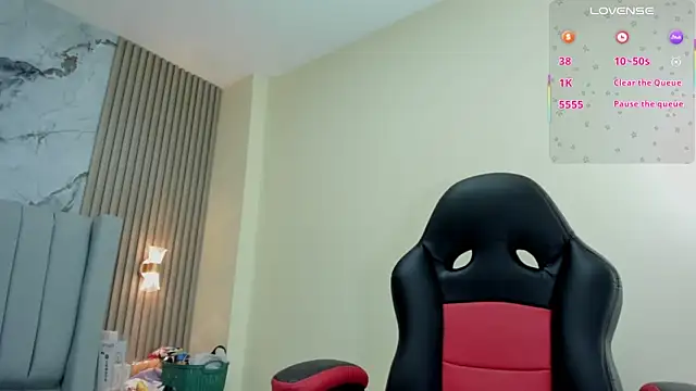 MAGIEVANS1 online show from October 2025 12:39:01 PM
