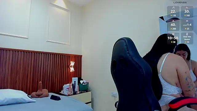 MAGIEVANS1 online show from February 2025 12:27:01 PM