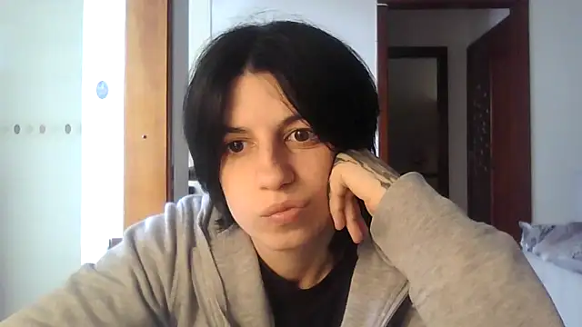 kyslrana online show from May 2026 01:49:02 PM