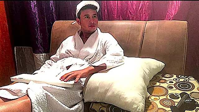 Snapshot of camilovaron chatting on February 2025 12:33:01 AM camilovaron online show from February 2025 12:33:01 AM