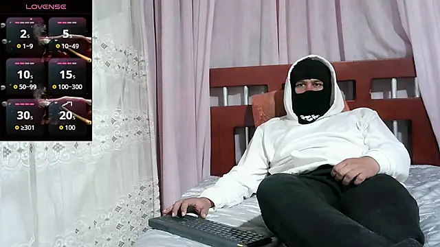 Snapshot of camilovaron chatting on June 2026 12:16:02 AM camilovaron online show from June 2026 12:16:02 AM