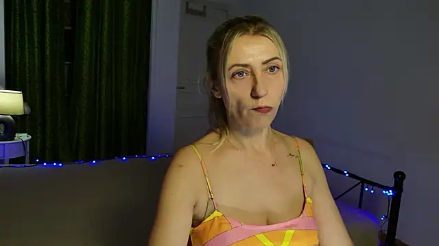 ZoeGrant online show from March 2026 06:30:01 PM