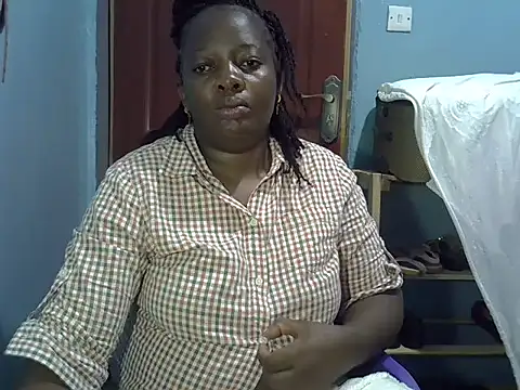 Ebonyceline online show from May 2026 11:13:01 PM