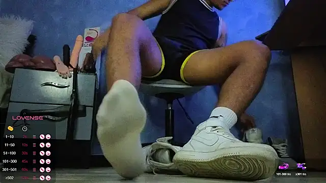 TomLover 12 online show from April 2026 01:38:02 PM