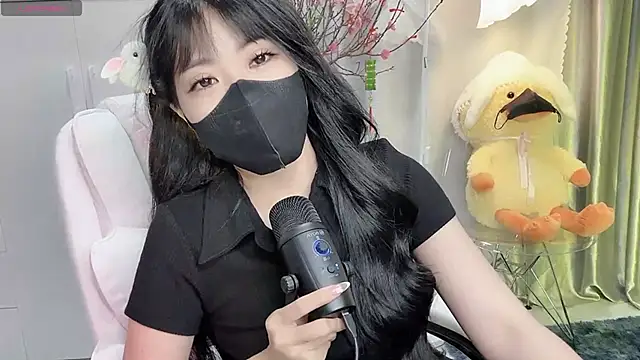 Snapshot of Mya_Lee chatting on January 2025 10:50:01 PM Mya Lee online show from January 2025 10:50:01 PM