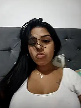 Snapshot of AnnRosse18 chatting on February 2025 06:56:02 PM AnnRosse18 online show from February 2025 06:56:02 PM