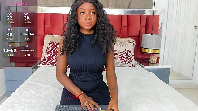 Snapshot of GianinaLewis chatting on December 2025 07:48:02 PM GianinaLewis online show from December 2025 07:48:02 PM