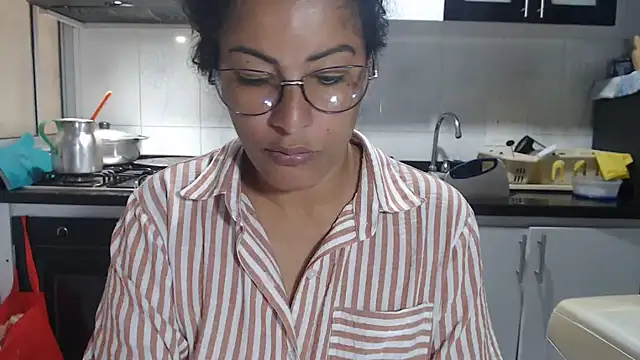 kateleyagrey online show from September 2025 02:35:01 PM