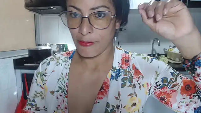 kateleyagrey online show from October 2025 07:25:02 PM