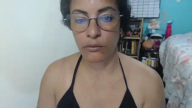 Snapshot of kateleyagrey chatting on December 2025 07:24:02 PM kateleyagrey online show from December 2025 07:24:02 PM