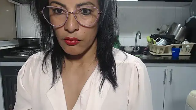 kateleyagrey online show from May 2026 07:17:01 PM