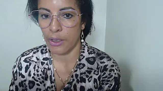 Snapshot of kateleyagrey chatting on July 2026 07:25:01 PM kateleyagrey online show from July 2026 07:25:01 PM