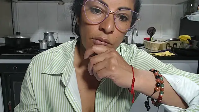 kateleyagrey online show from March 2026 11:43:02 PM