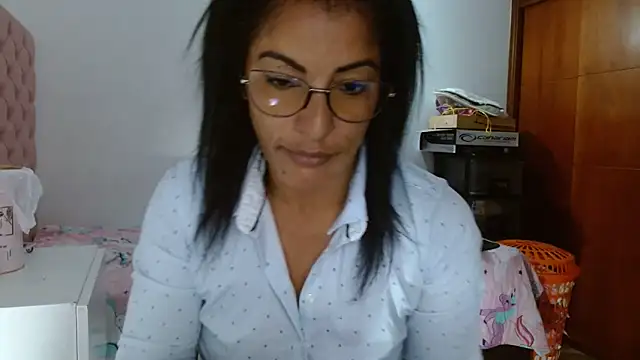 kateleyagrey online show from March 2025 12:22:02 PM