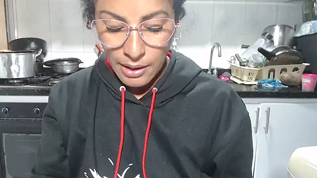 kateleyagrey online show from February 2026 08:18:01 PM