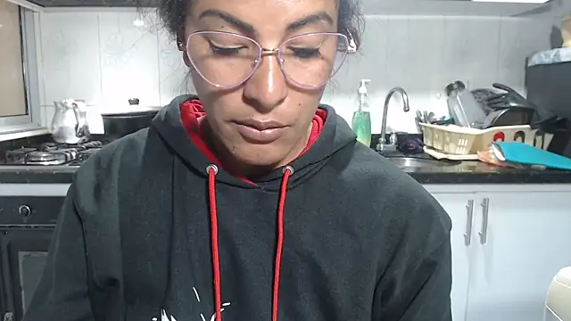 kateleyagrey online show from April 2026 02:40:02 PM