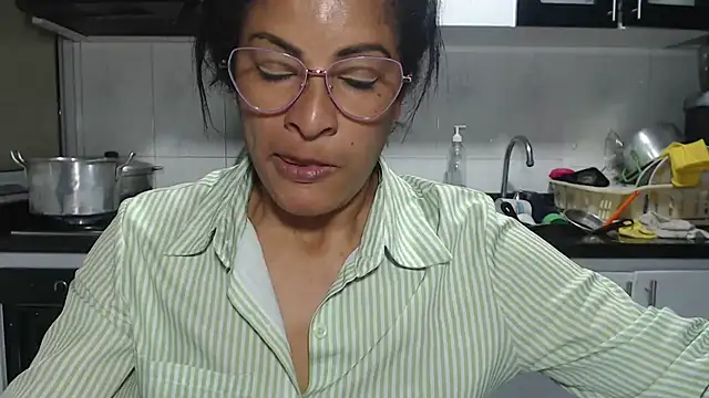 kateleyagrey online show from March 2026 11:48:02 PM