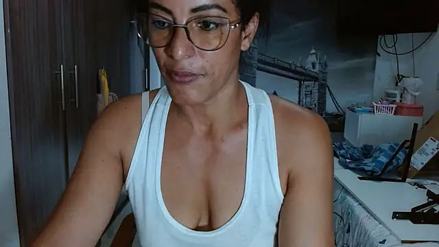 kateleyagrey online show from February 2025 09:47:02 PM