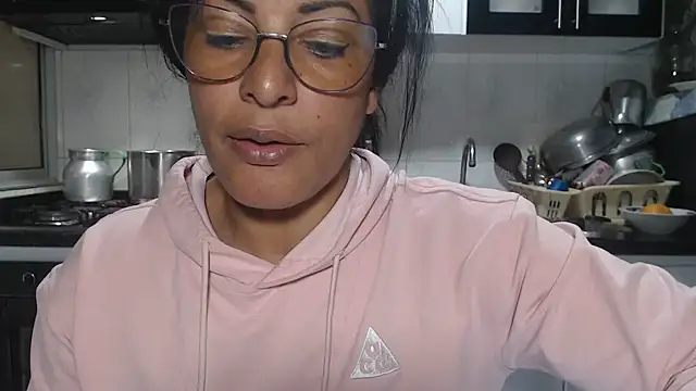 kateleyagrey online show from January 2026 07:41:02 PM