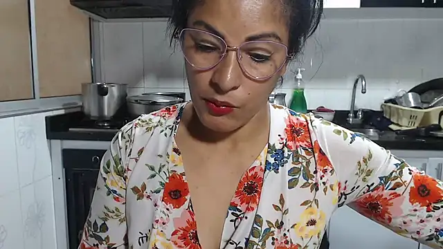 kateleyagrey online show from March 2026 06:53:01 PM