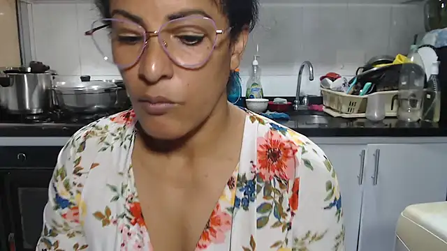 kateleyagrey online show from February 2026 07:22:01 PM