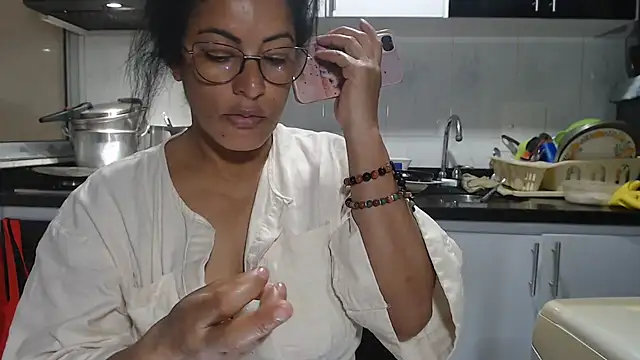 kateleyagrey online show from September 2025 01:13:01 PM
