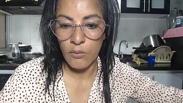 kateleyagrey online show from June 2026 10:03:02 PM