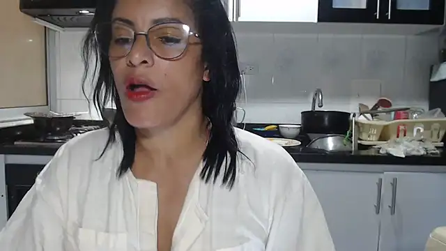 Snapshot of kateleyagrey chatting on November 2025 08:09:02 PM kateleyagrey online show from November 2025 08:09:02 PM