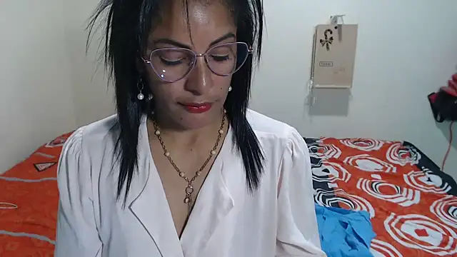 kateleyagrey online show from May 2026 06:22:02 PM