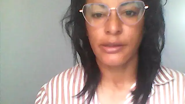 Snapshot of kateleyagrey chatting on July 2026 02:03:01 PM kateleyagrey online show from July 2026 02:03:01 PM