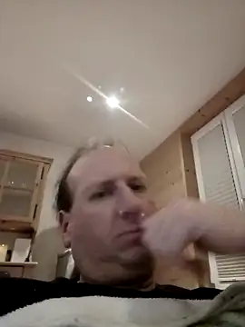 Snapshot of GeilerSchweizer chatting on January 2025 09:26:02 PM GeilerSchweizer online show from January 2025 09:26:02 PM