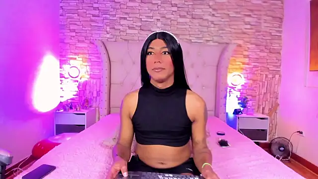 Lucia-sex online show from March 2026 07:43:02 PM