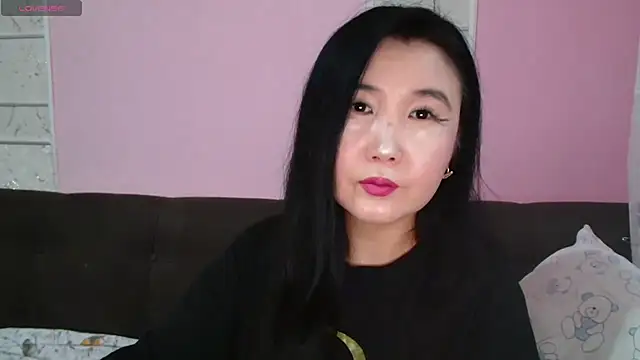 Snapshot of Bet_Lu chatting on October 2025 01:37:02 AM Bet Lu online show from October 2025 01:37:02 AM