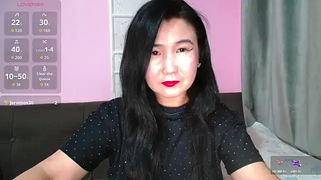 Bet Lu online show from October 2025 10:12:01 PM
