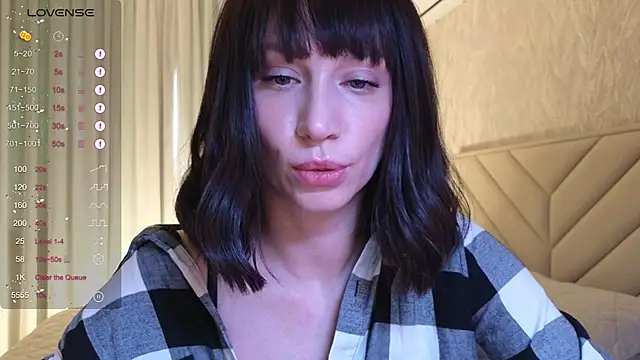 Alice Wonders online show from November 2025 06:17:02 AM