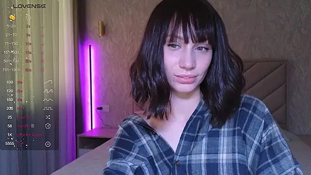 Alice Wonders online show from November 2025 06:41:01 AM