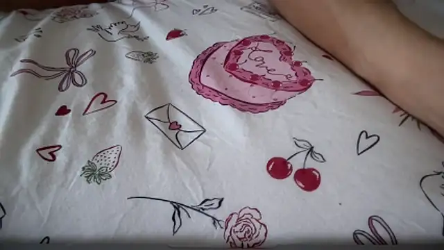 Lillymariee online show from May 2026 11:19:01 AM