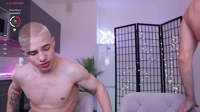 Evan  White  online show from December 2024 08:15:02 AM