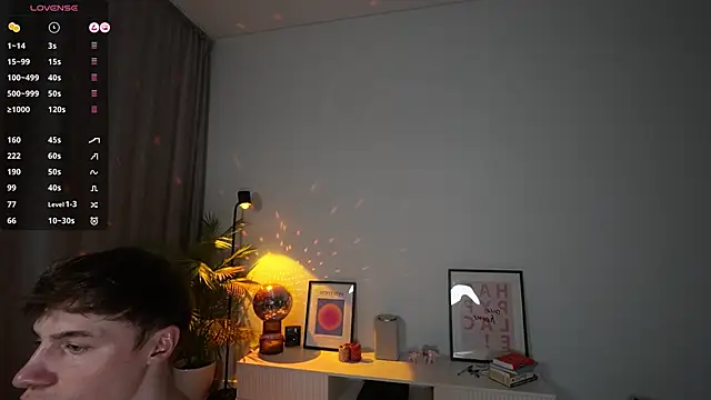 Evan  White  online show from March 2026 04:07:01 PM