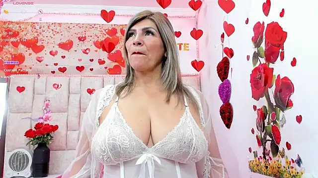 Celeste Lincon online show from February 2026 10:42:02 PM