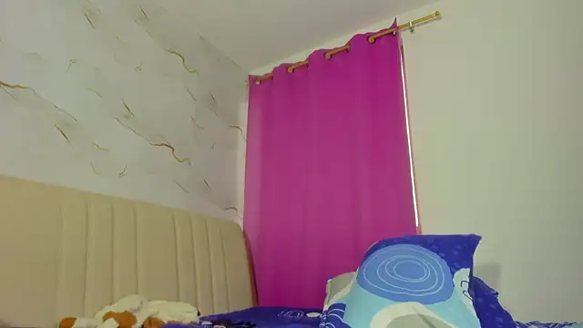 Snapshot of Hot_Brunette34 chatting on October 2025 09:07:02 PM Hot Brunette34 online show from October 2025 09:07:02 PM