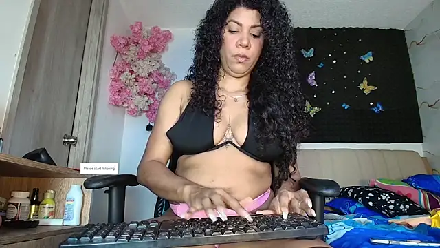 Snapshot of Hot_Brunette34 chatting on May 2026 10:15:02 PM Hot Brunette34 online show from May 2026 10:15:02 PM