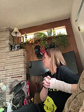 ClumsyLink online show from February 2026 08:39:01 PM