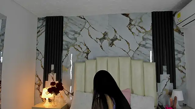 lulumars online show from February 2025 04:04:01 AM