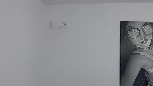 Snapshot of TinaMaay chatting on January 2025 12:06:02 AM TinaMaay online show from January 2025 12:06:02 AM