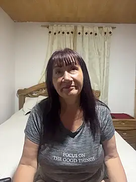 Snapshot of Savvanahh chatting on June 2026 11:32:02 AM Savvanahh online show from June 2026 11:32:02 AM